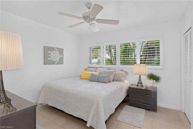 534 4th AVE S 3, Naples, FL 34102