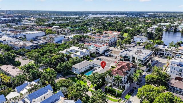 534 4th AVE S 3, Naples, FL 34102