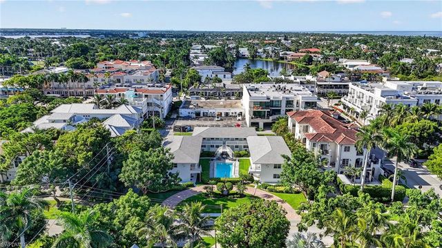 534 4th AVE S 3, Naples, FL 34102