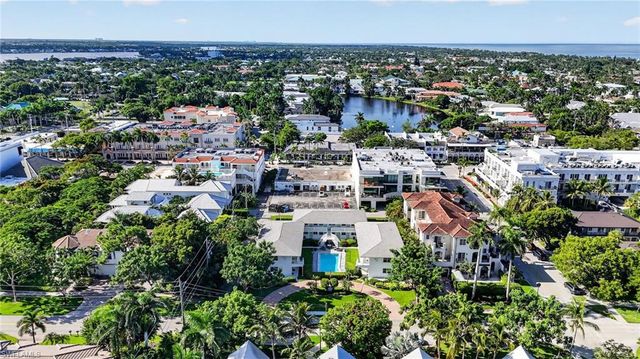 534 4th AVE S 3, Naples, FL 34102