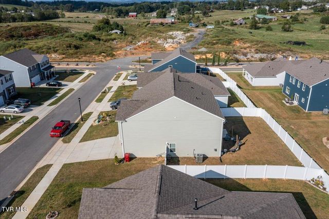 336 Cookie Loop, Johnson City, TN 37615