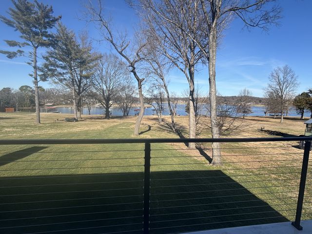 103 Walnut Dr, Hendersonville, TN 37075