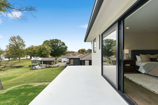 103 Walnut Dr, Hendersonville, TN 37075