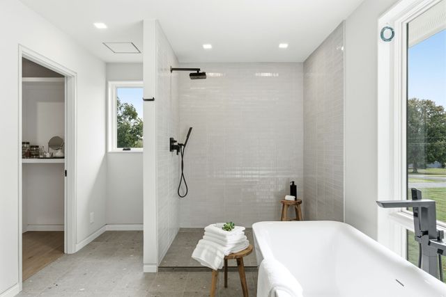 103 Walnut Dr, Hendersonville, TN 37075