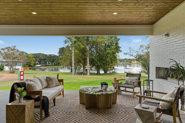 103 Walnut Dr, Hendersonville, TN 37075