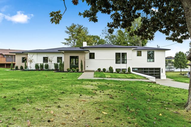 103 Walnut Dr, Hendersonville, TN 37075