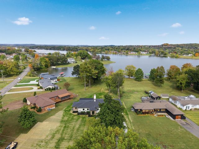 103 Walnut Dr, Hendersonville, TN 37075