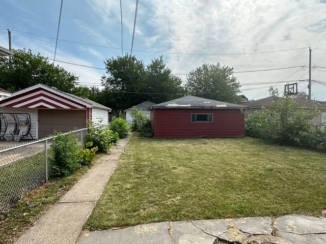 8433 S Wolcott Avenue, Chicago, IL 60620
