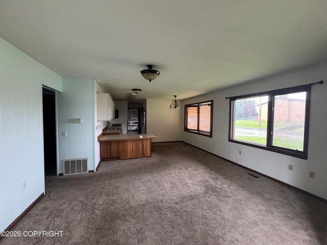 160 W Marydale Avenue, Soldotna, AK 99669
