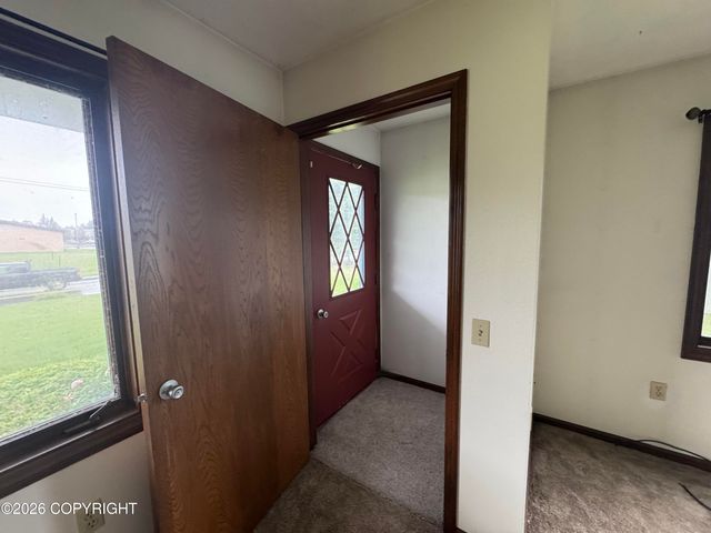 160 W Marydale Avenue, Soldotna, AK 99669