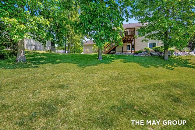 1641 Hamlet Drive, Lowell, MI 49331