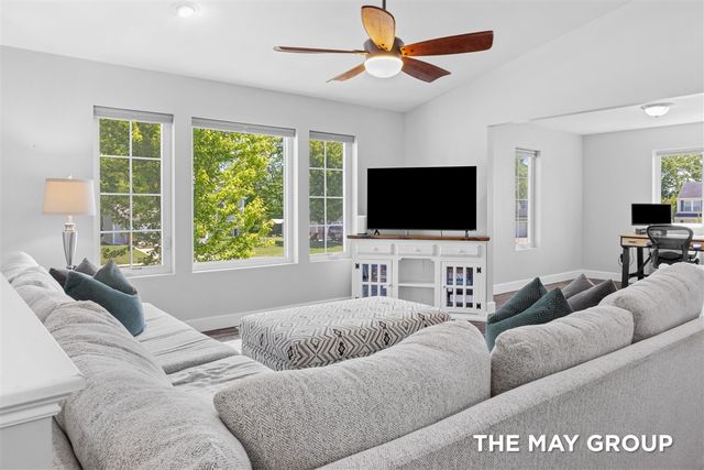 1641 Hamlet Drive, Lowell, MI 49331