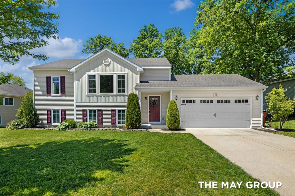 1641 Hamlet Drive, Lowell, MI 49331