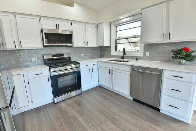 23720 127th PLACE, Trevor, WI 53179