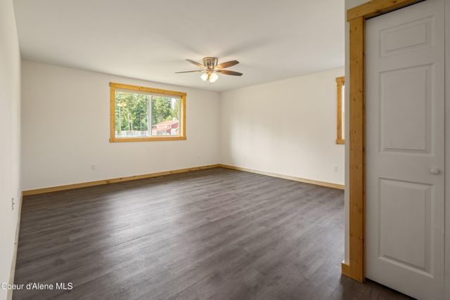 185 Leo Lane, Moyie Springs, ID 83845