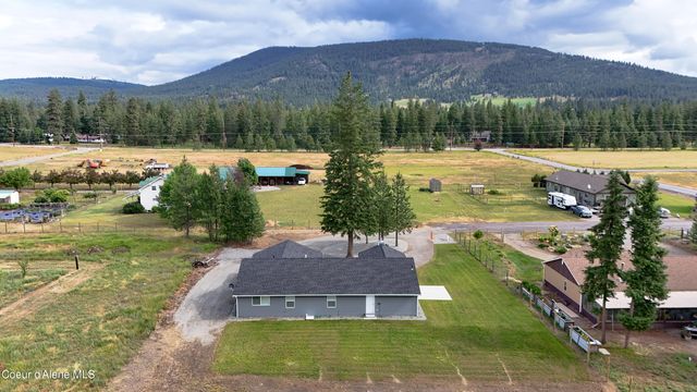 185 Leo Lane, Moyie Springs, ID 83845