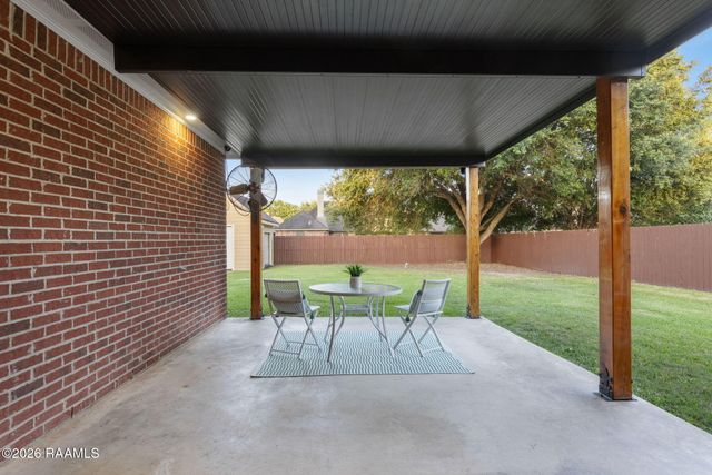 119 Cedar Hills Drive, Youngsville, LA 70592