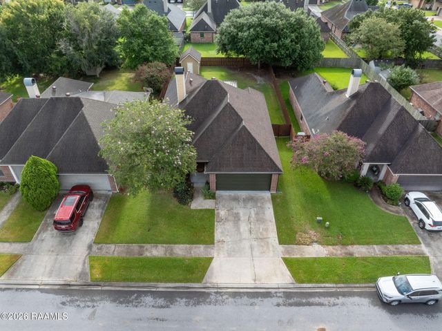 119 Cedar Hills Drive, Youngsville, LA 70592