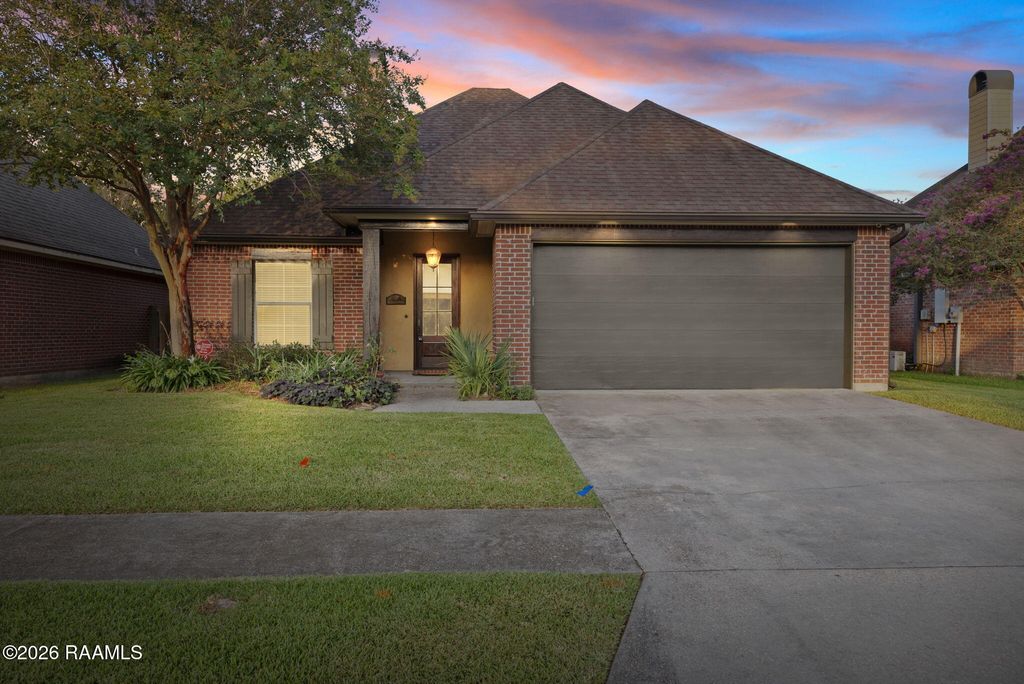 119 Cedar Hills Drive, Youngsville, LA 70592