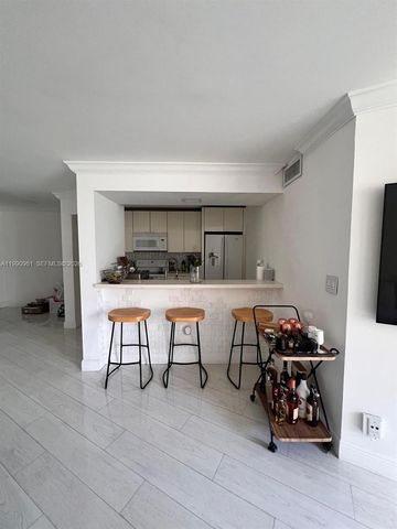 6955 NW 186th St F104, Hialeah, FL 33015