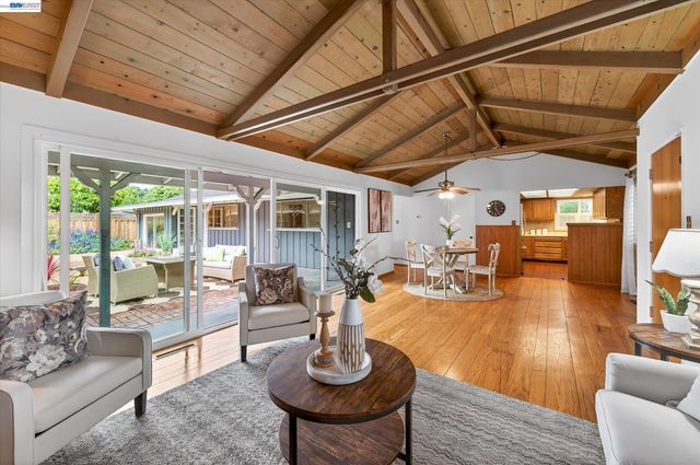 4247 School St., Pleasanton, CA 94566
