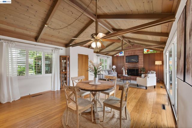 4247 School St., Pleasanton, CA 94566