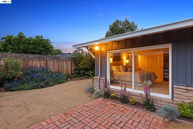 4247 School St., Pleasanton, CA 94566