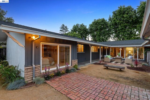 4247 School St., Pleasanton, CA 94566