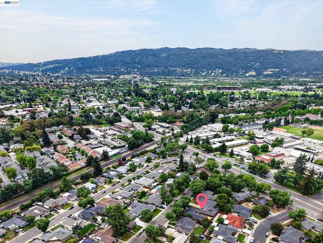 4247 School St., Pleasanton, CA 94566