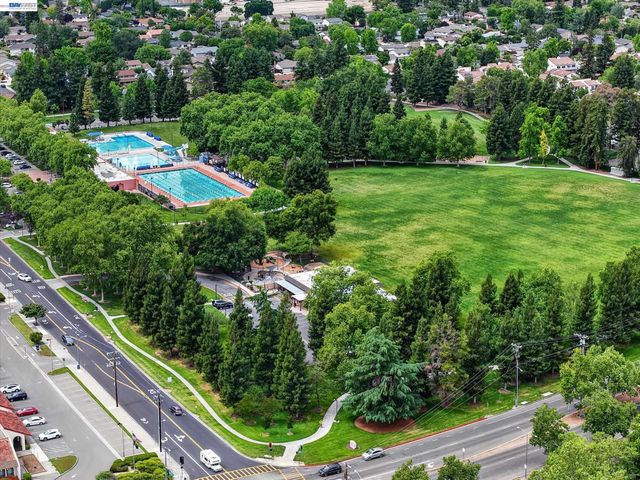 4247 School St., Pleasanton, CA 94566