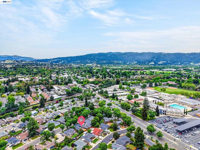 4247 School St., Pleasanton, CA 94566