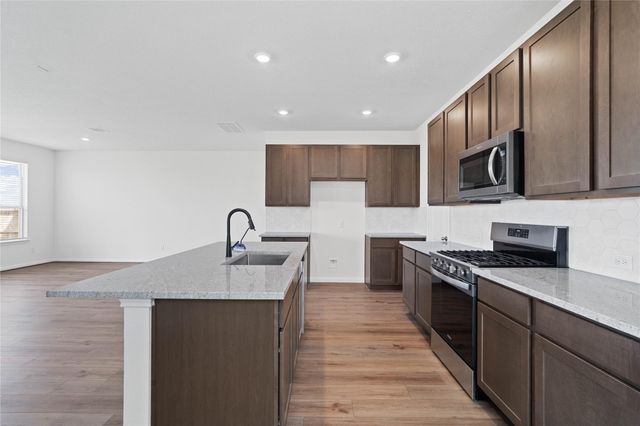 6418 Kentfield Drive, Rosharon, TX 77583