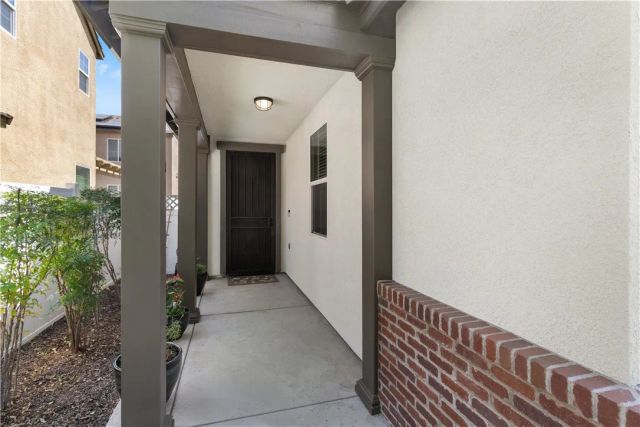 1820 Delacorte, Bakersfield, CA 93311