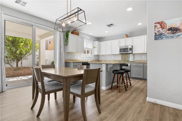 1820 Delacorte, Bakersfield, CA 93311