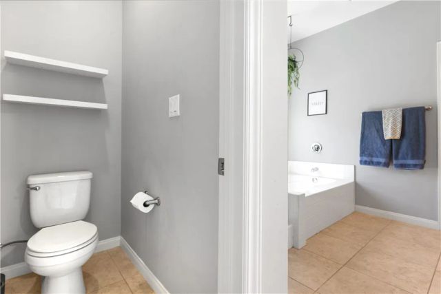 1820 Delacorte, Bakersfield, CA 93311