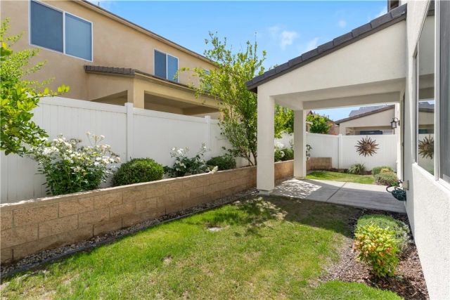 1820 Delacorte, Bakersfield, CA 93311