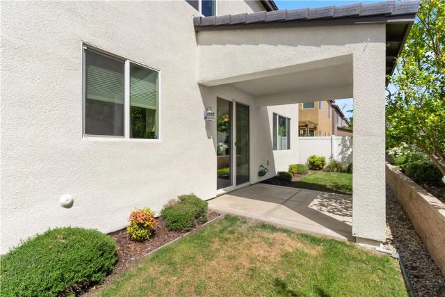 1820 Delacorte, Bakersfield, CA 93311