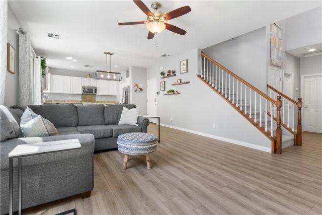 1820 Delacorte, Bakersfield, CA 93311