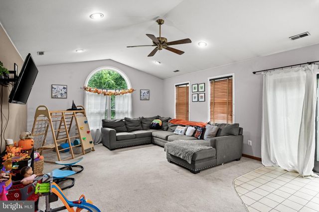 2 ATLAS CT, Sewell, NJ 08080