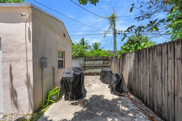 4901 NW 10th Ave 2, Miami, FL 33127