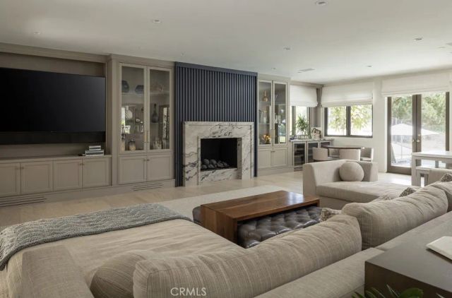 10 Pelican Point, Newport Coast, CA 92657