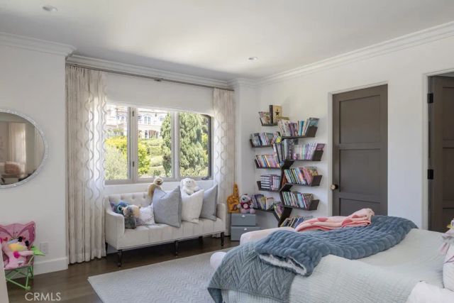 10 Pelican Point, Newport Coast, CA 92657