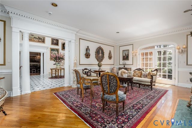 221 Dryden Ln, Henrico, VA 23229