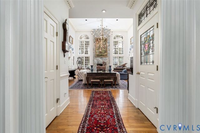 221 Dryden Ln, Henrico, VA 23229