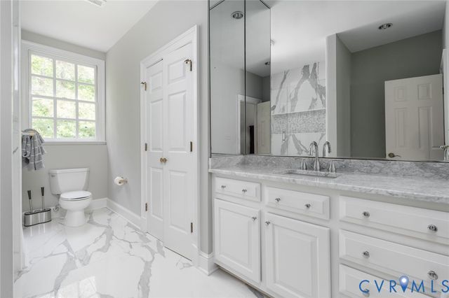 221 Dryden Ln, Henrico, VA 23229