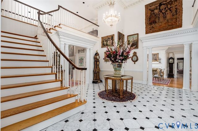 221 Dryden Ln, Henrico, VA 23229