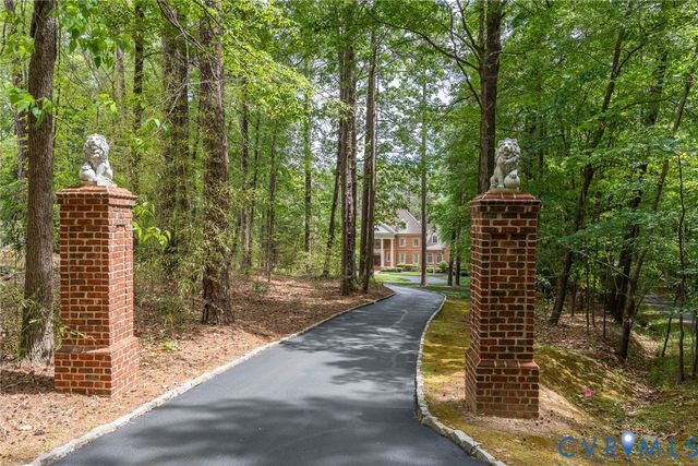 221 Dryden Ln, Henrico, VA 23229