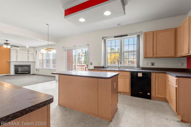 34495 Orsini Drive, Sterling Heights, MI 48312