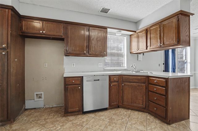 1809 W Gulfport Street, Broken Arrow, OK 74011