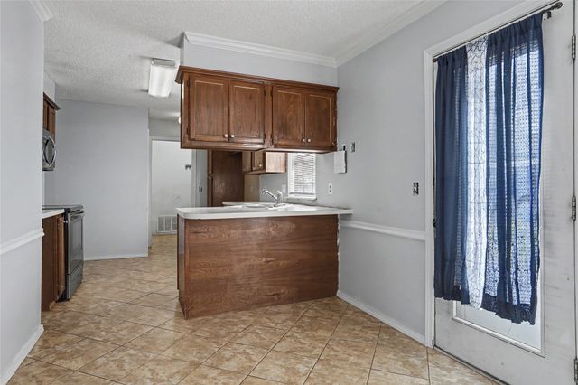 1809 W Gulfport Street, Broken Arrow, OK 74011